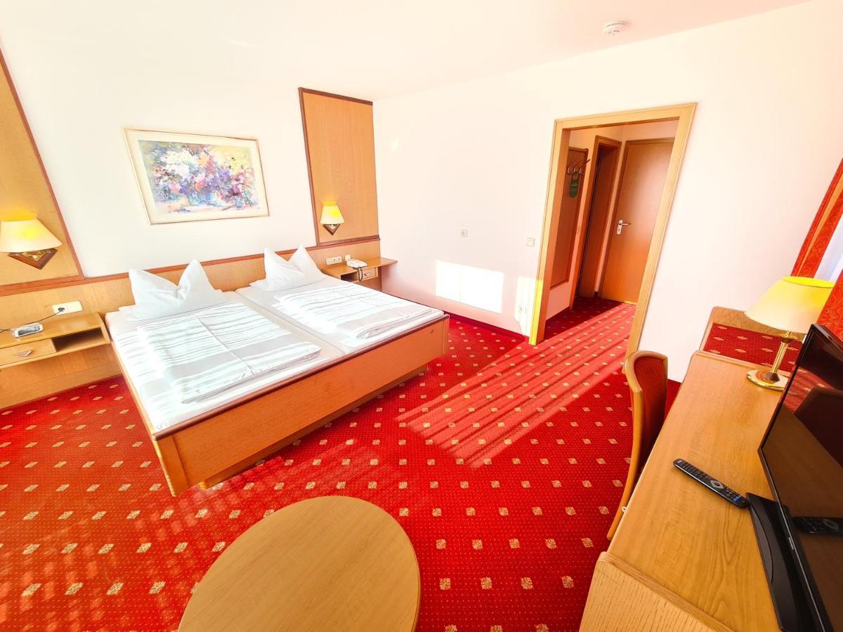 Thermenhotel Tannenhof - Ihr Wohlfuehl-Hotel Bad Fussing Bagian luar foto